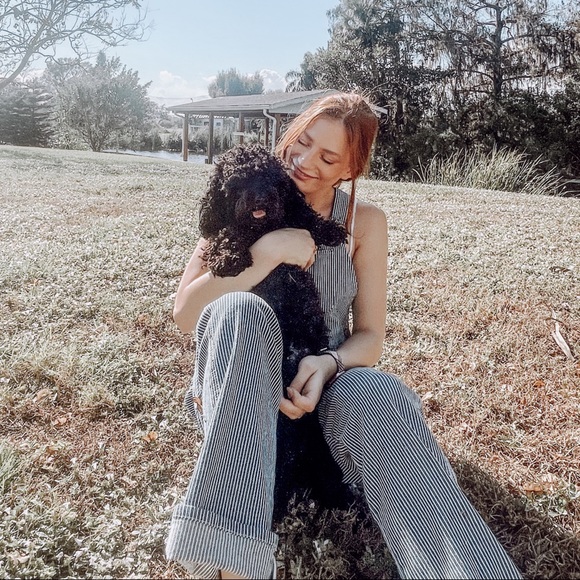 Meet your Posher, Clara - Picture 2 of 3